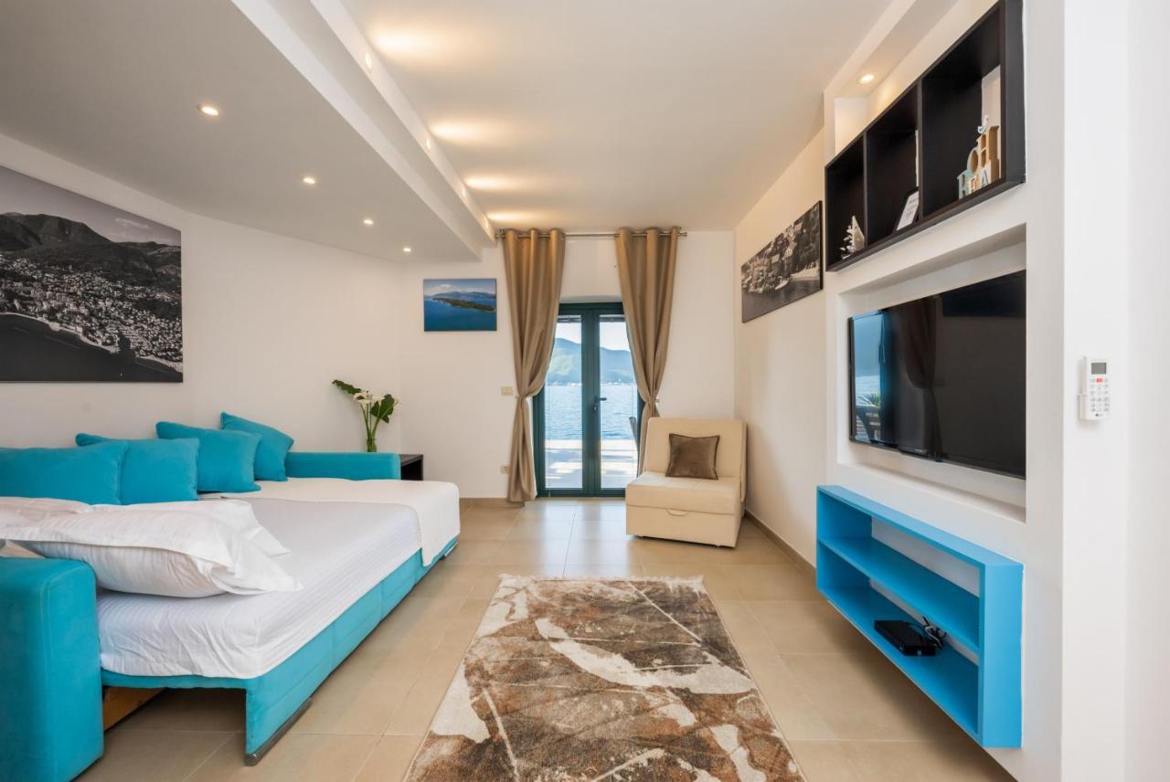 Apartments Ponta Krasici ติวัต ภายนอก รูปภาพ