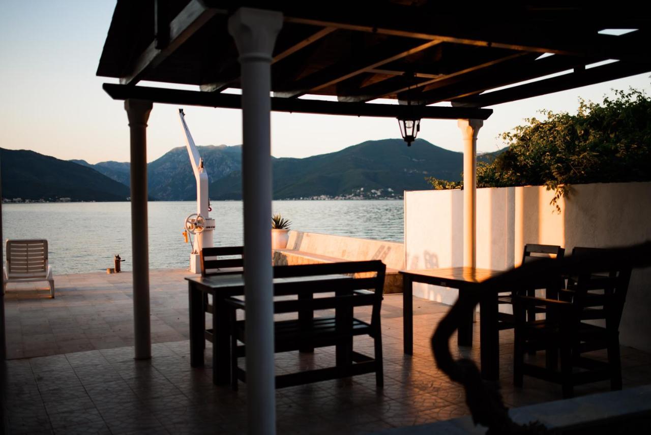 Apartments Ponta Krasici ติวัต ภายนอก รูปภาพ